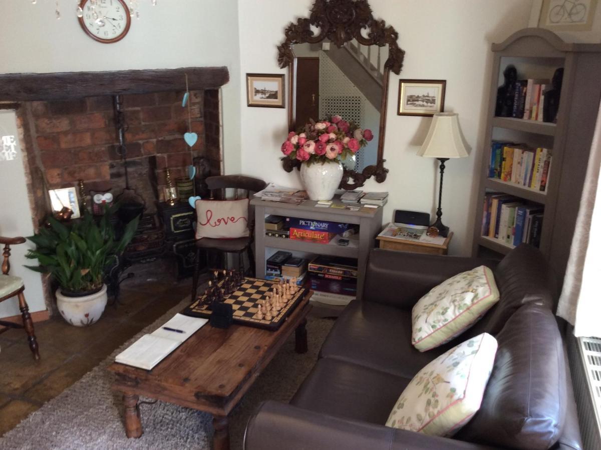 โอลด์สตรีท บีแอนด์บี Apartment อัพตัน อะพอน แซเวิร์น ภายนอก รูปภาพ