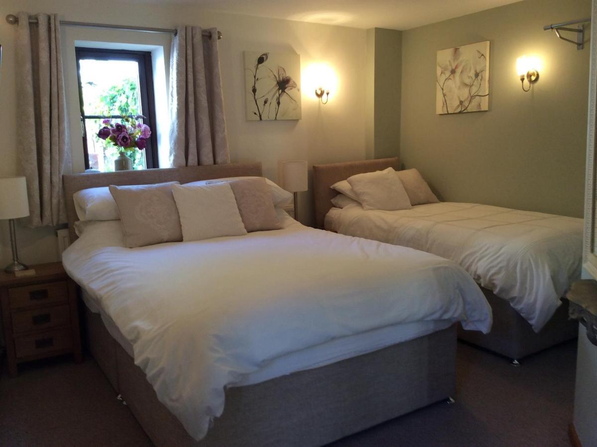โอลด์สตรีท บีแอนด์บี Apartment อัพตัน อะพอน แซเวิร์น ภายนอก รูปภาพ