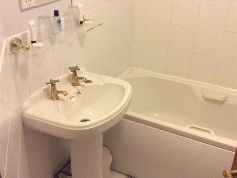 โอลด์สตรีท บีแอนด์บี Apartment อัพตัน อะพอน แซเวิร์น ภายนอก รูปภาพ